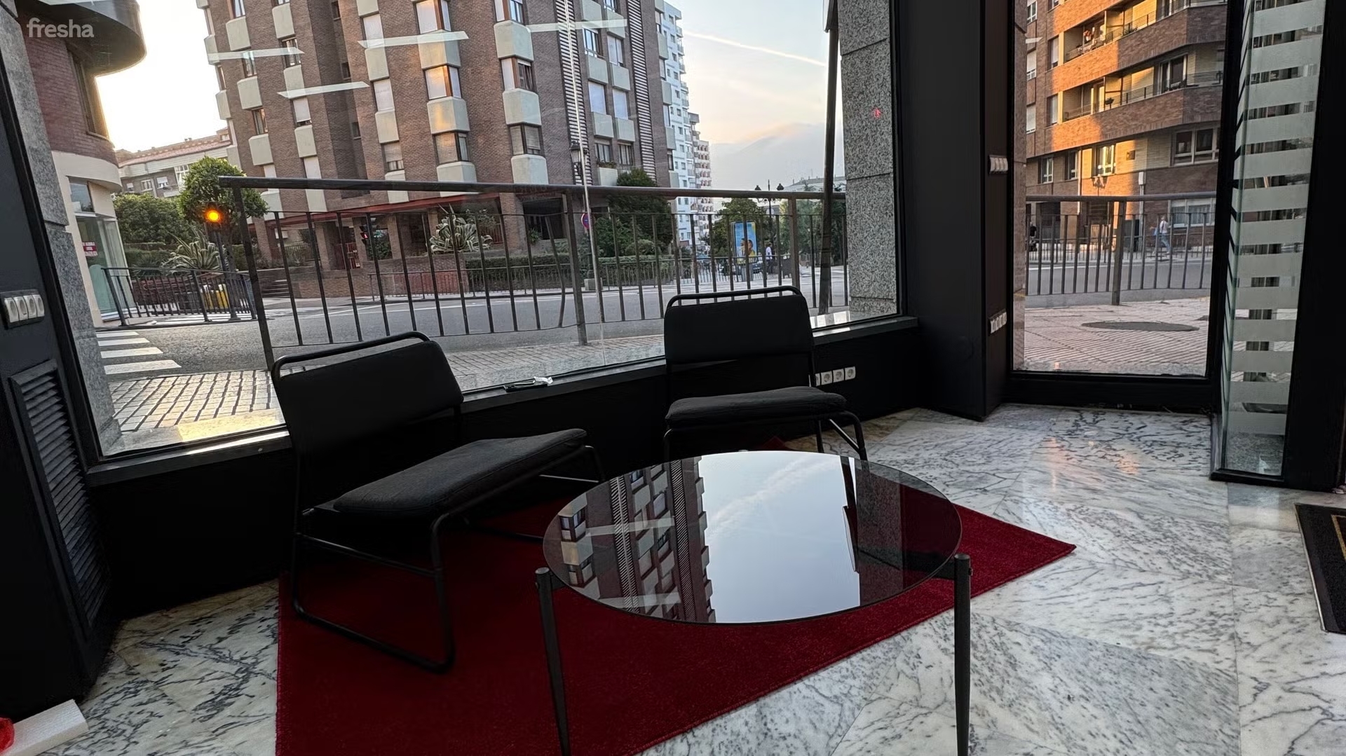 Zona de espera de Gentleman Barber Studios